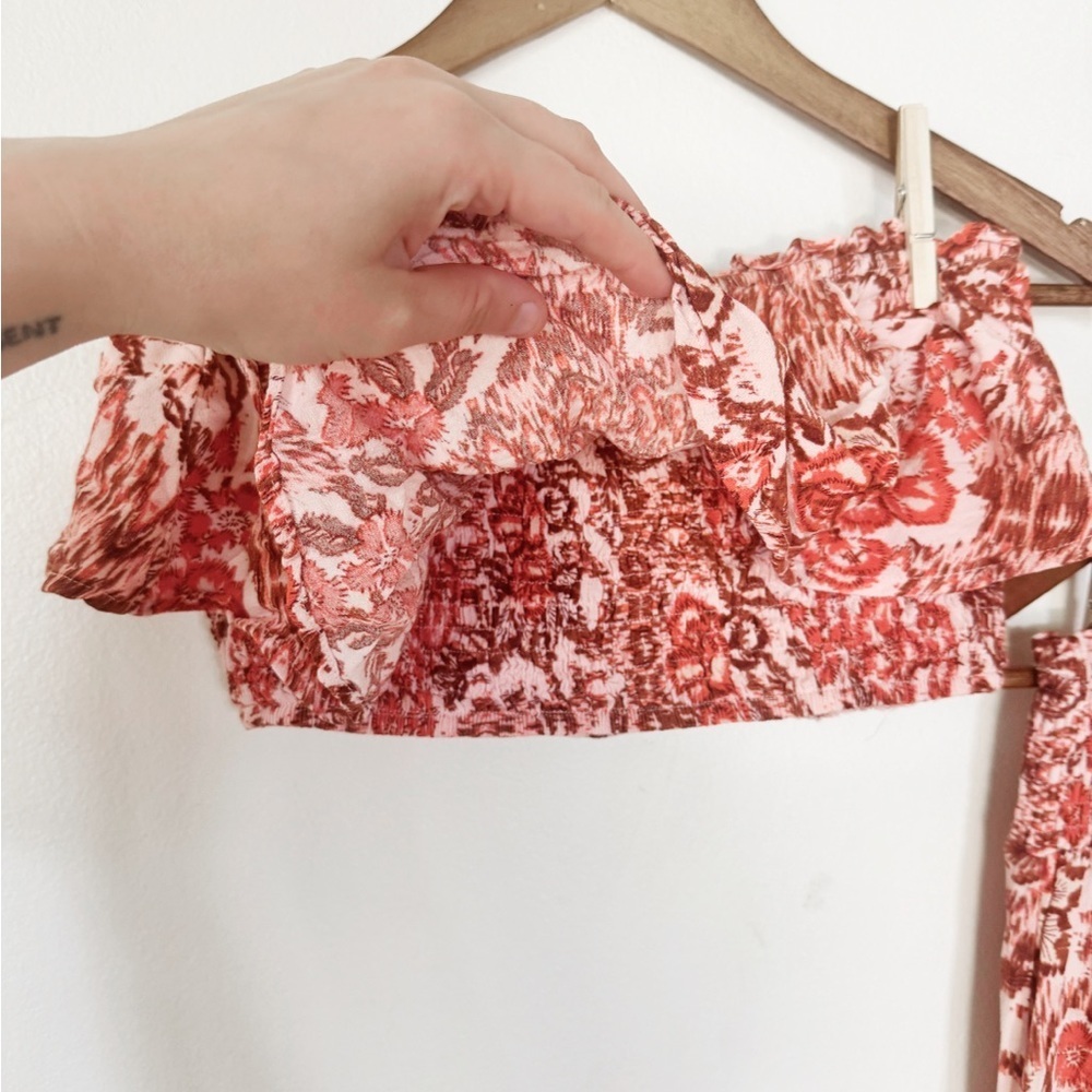 ILLA ILLA Pink and Rust Floral Smocked pant & beandeau set - Picture 5 of 6